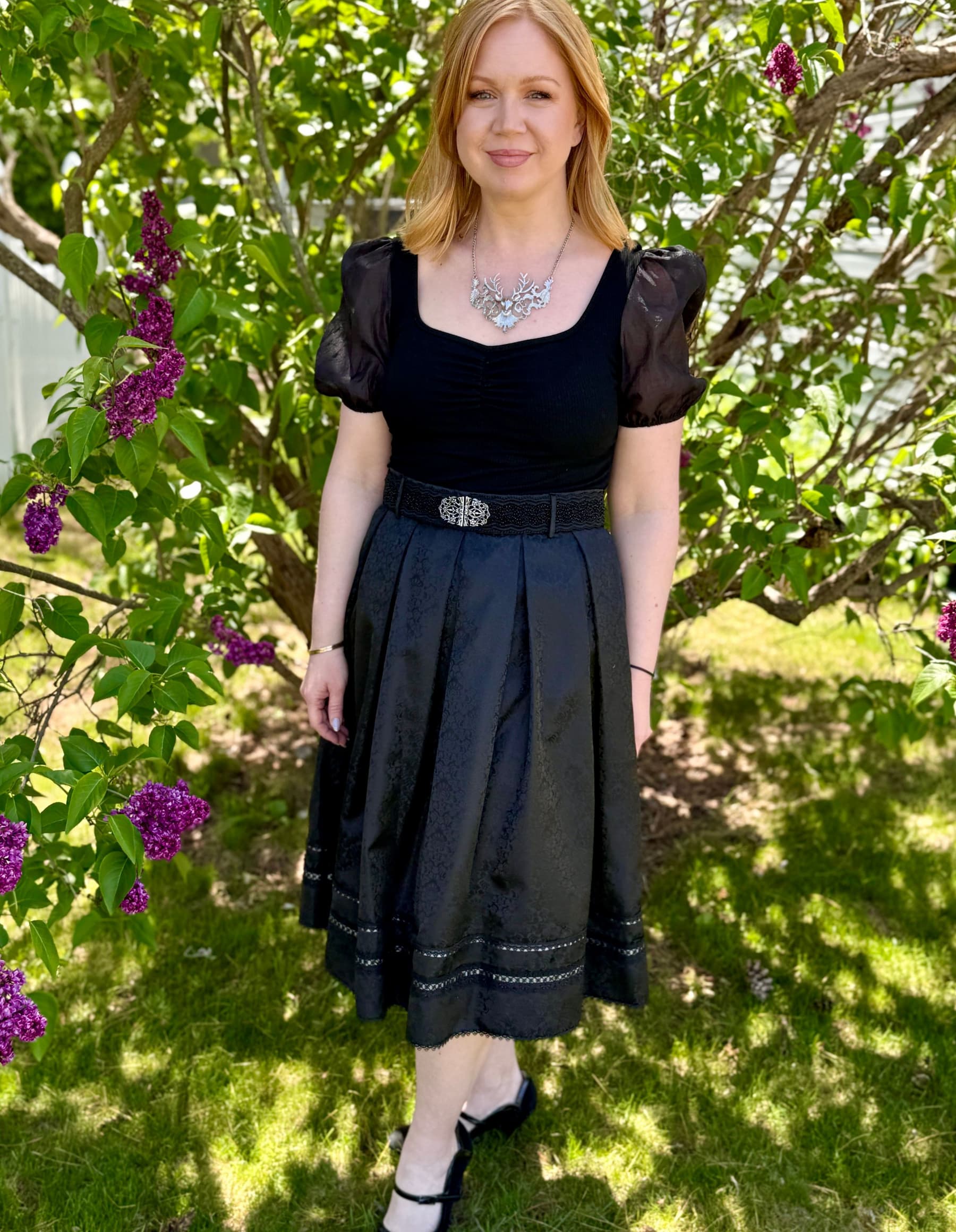Black Jacquard Folk Skirt with Lace Trim - Women's Oktoberfest Outfits Rare Dirndl Black Jacquard Folk Skirt with Lace Trim - Women's Oktoberfest Outfits Rare Dirndl