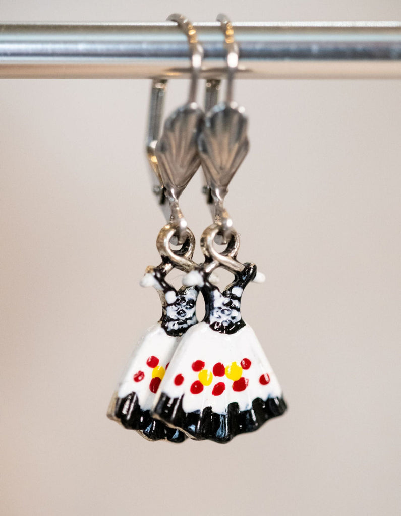 Dirndl Earrings Jewelry Kristen Hunger Creative Designs Black 