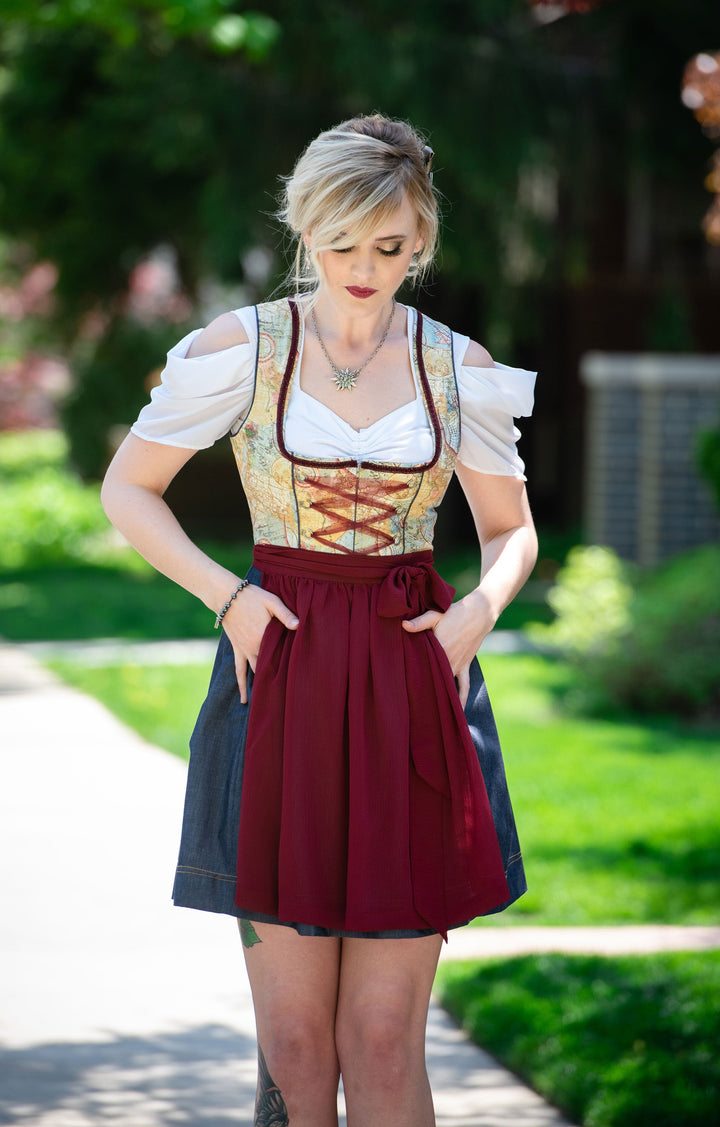 Globe Trotter Dirndl